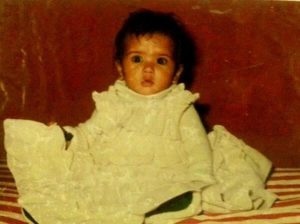 Kratika Sengar childhood pic