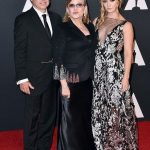 Carie Fisher with her brother and daughter