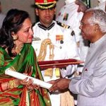 hema-malini-with-padma-shri
