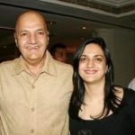 prem-chopra-with-his-daughter-punita-chopra