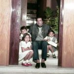 Dharmendra With His Daughters Vijeeta, Ajeeta and Son Bobby