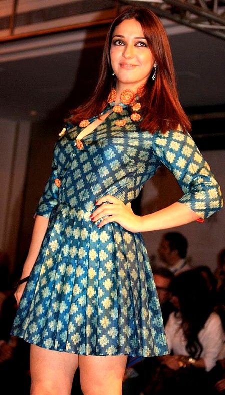 Nauheed Cyrusi