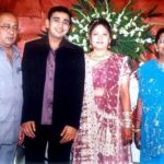 Mehul Nisar with his parents and wife Sheetal Nisar