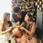 Kushal Tandon with his sisters