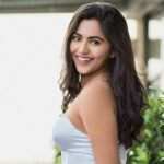 Mrunmayee Deshpande, Height, Age, Husband, Family, Biography & More