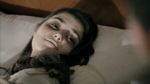 Hande Erçel in a still from the television show Çalıkuşu